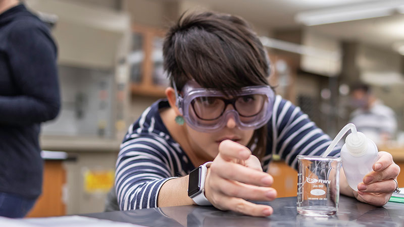 Seattle Central student in a lab class